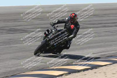 media/Oct-13-2025-Moto Forza (Mon) [[a66d839500]]/4-C Group/Session 2 (Bowl)/